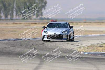 media/Sep-20-2025-Extreme Speed (Sat) [[1fcc23683c]]/Orange (Mid Intermediate)/Session 2 (Sunrise)/